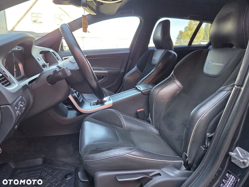 Volvo V60 D4 Drive-E R-Design Summum - 16
