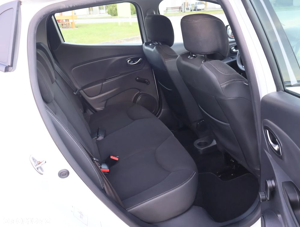 Renault Clio 0.9 TCe Business - 27