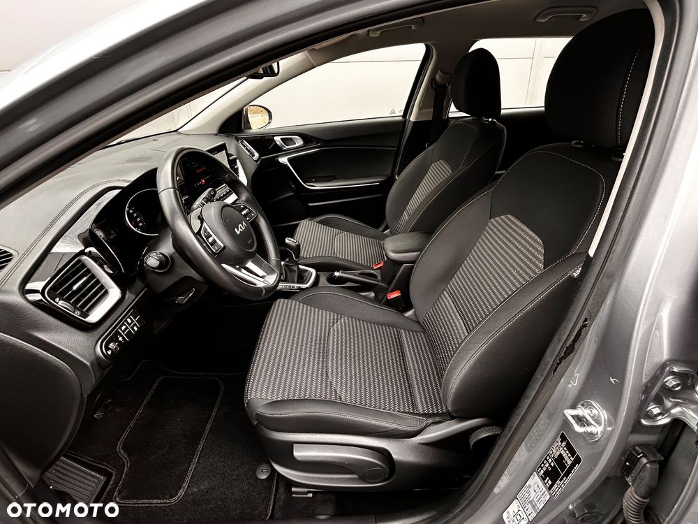 Kia Ceed 1.5 T-GDI OPF Vision - 25