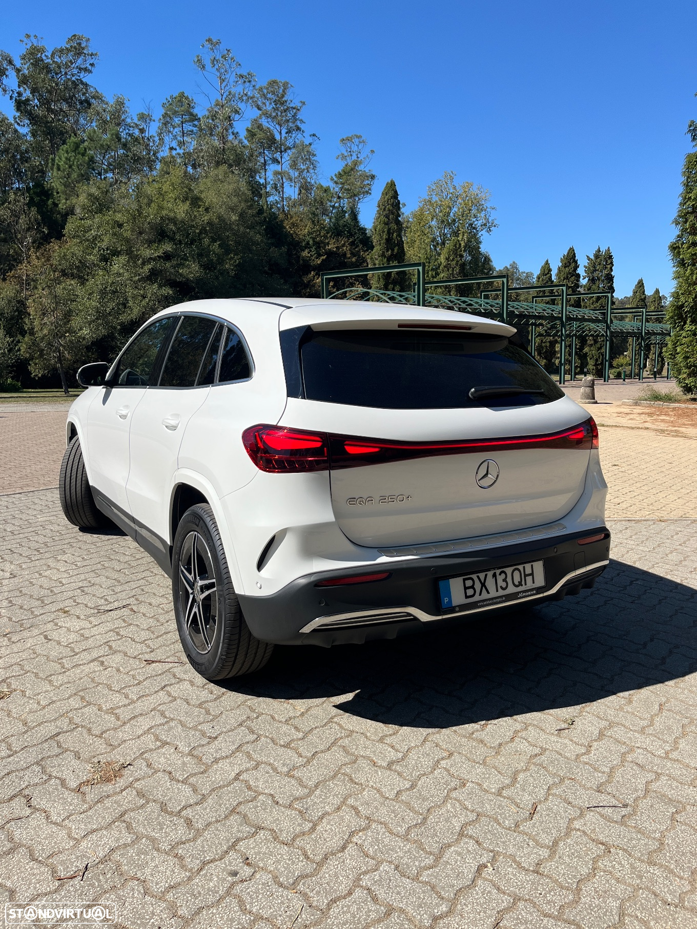 Mercedes-Benz EQA 250+ AMG Line - 2