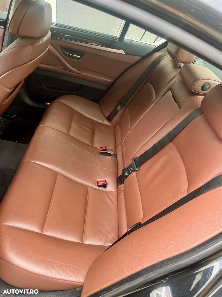 BMW Seria 5 530d xDrive - 5