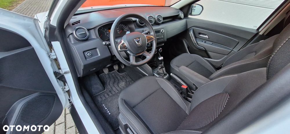 Dacia Duster 1.6 SCe Urban Explorer S&S - 21