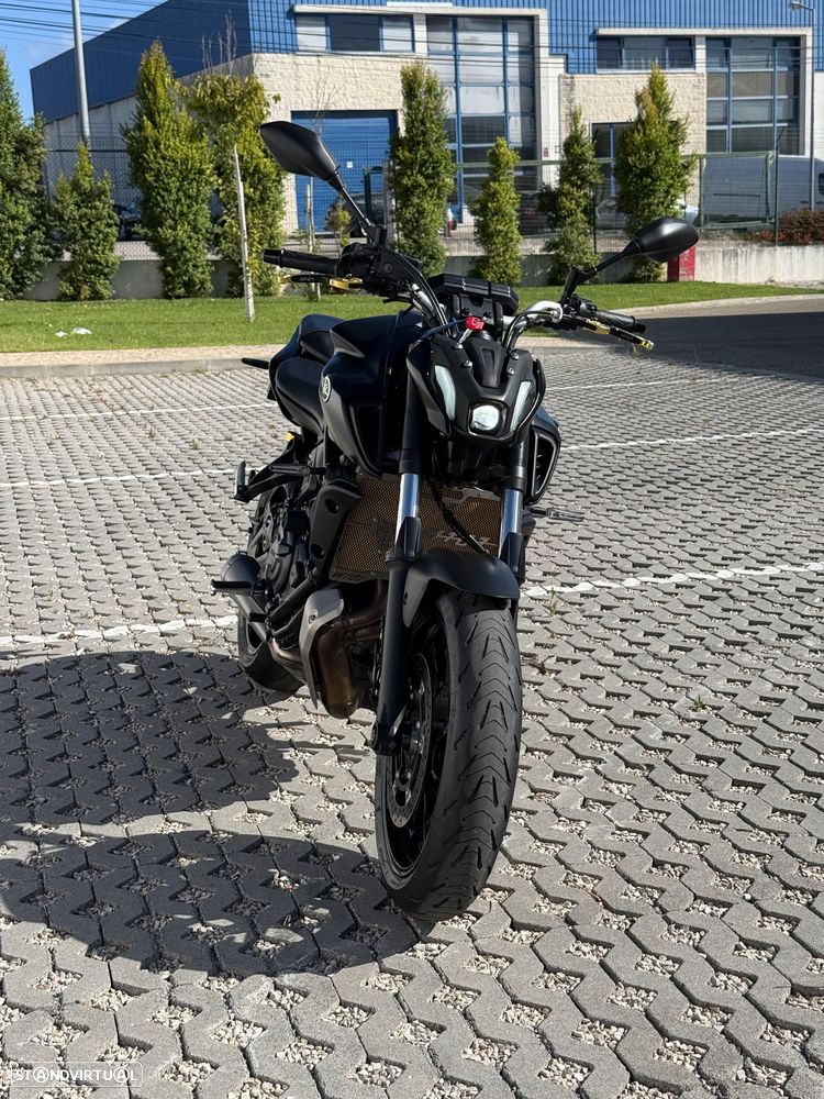 Yamaha MT-07 - 2