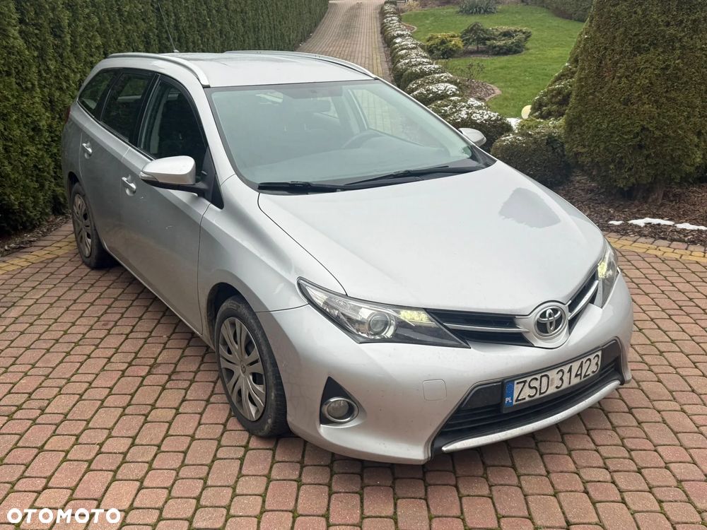 Toyota Auris 1.4 D-4D Luna - 3
