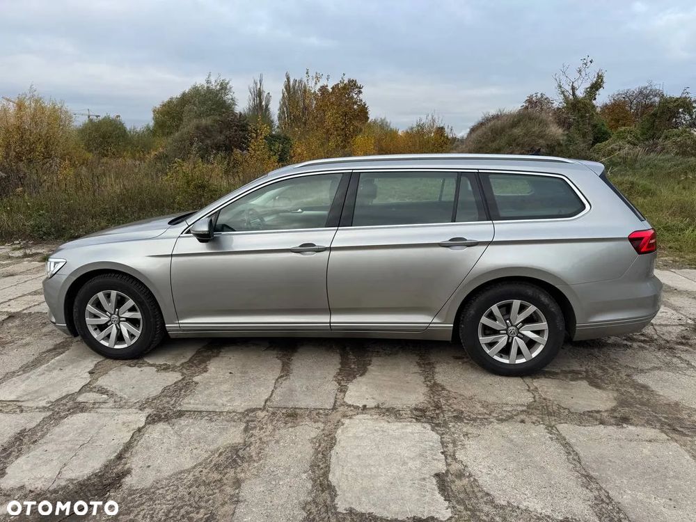 Volkswagen Passat 1.6 TDI BMT Comfortline - 3