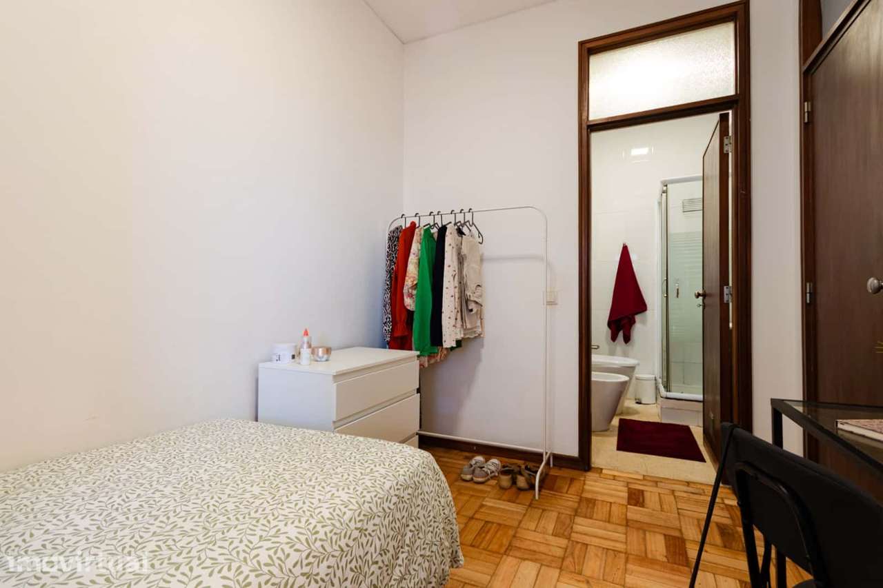 Quarto em Rua de 5 de Outubro, Porto - Grande imagem: 3/28