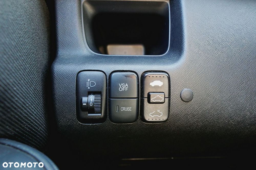 Honda CR-V 2.0i Executive - 22
