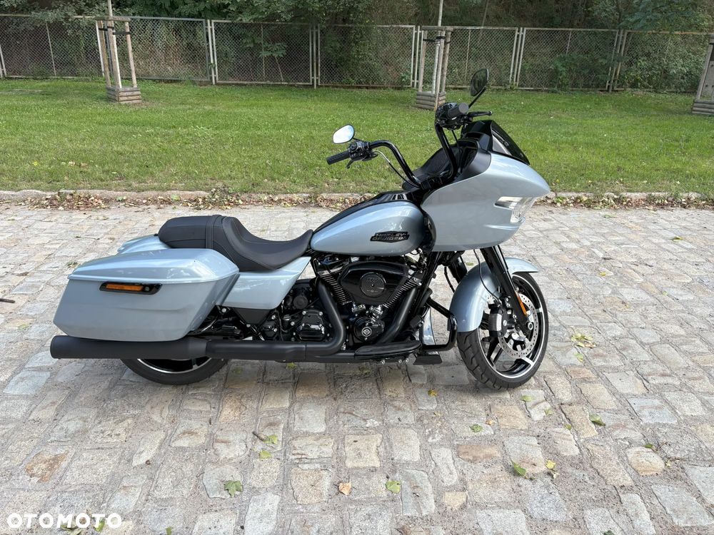 Harley-Davidson Touring Road Glide - 6
