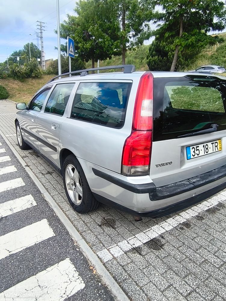 Volvo V70 2.4 D5 - 8