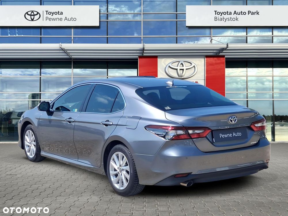 Toyota Camry 2.5 Hybrid Comfort CVT - 3
