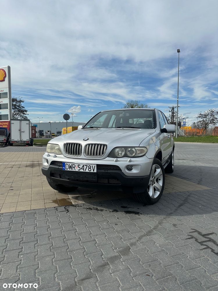 BMW X5 4.4i - 3