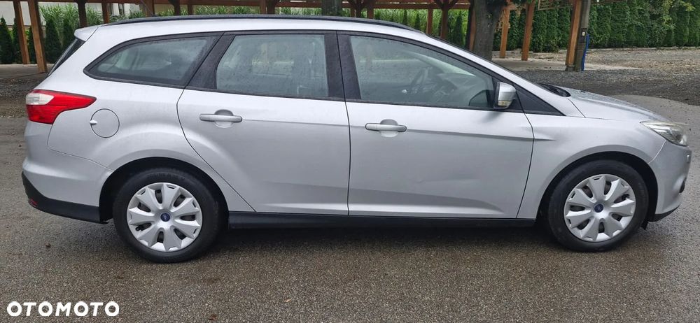 Ford Focus 1.6 TDCi DPF Champions Edition - 3