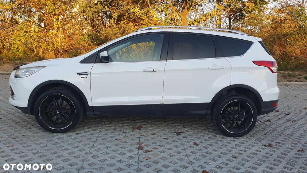 Ford Kuga - 4