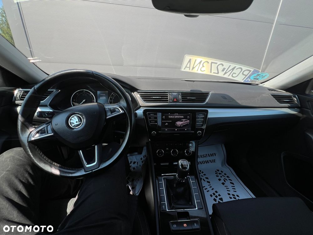 Skoda Superb 2.0 TDI Ambition - 31