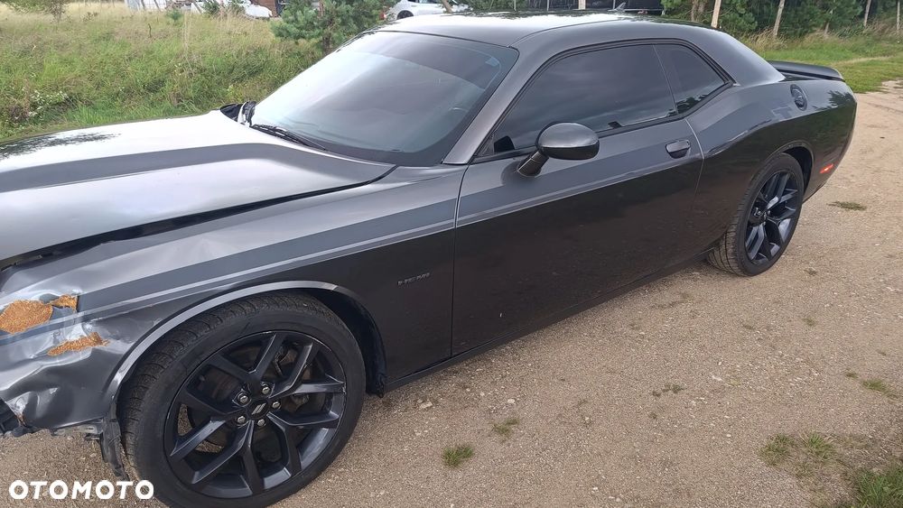 Dodge Challenger 5.7 R/T - 6