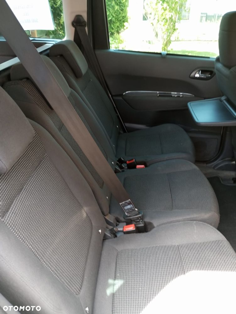 Peugeot 5008 2.0 HDi Business Line 7os - 16