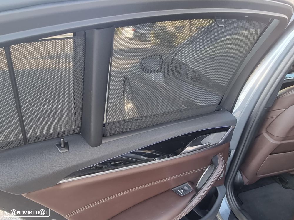 BMW 530 d xDrive Pack M Auto - 19