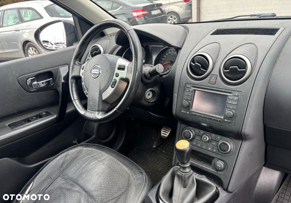 Nissan Qashqai+2 - 11