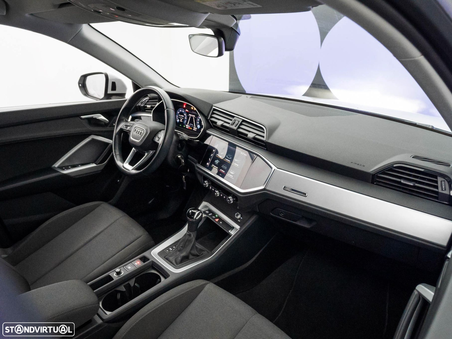 Audi Q3 45 TFSIe S tronic - 16