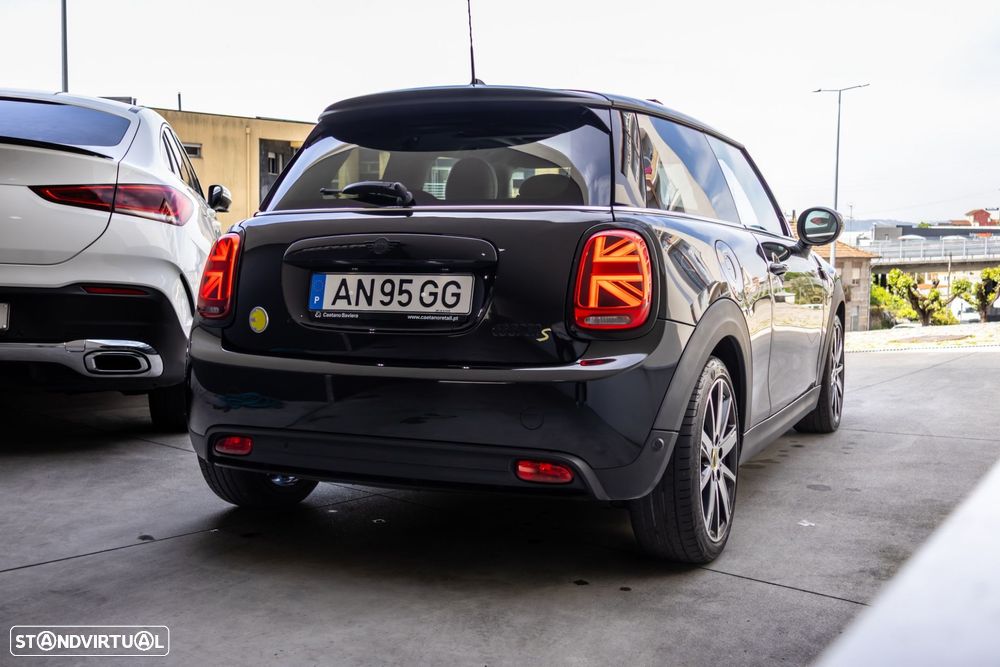 MINI 3 Portas Cooper E Classic S - 6