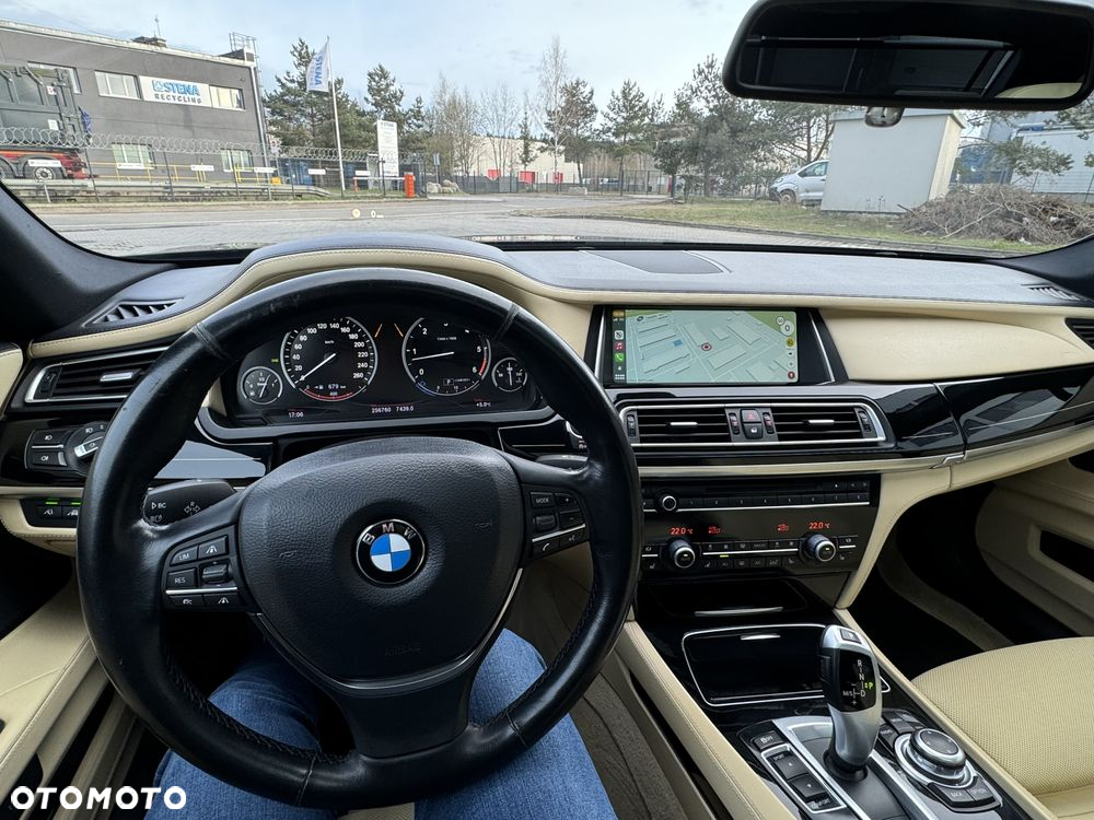 BMW Seria 7 740d xDrive - 21