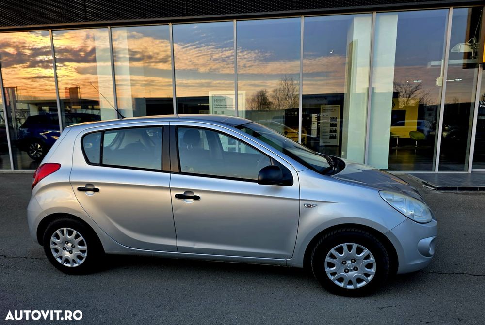 Hyundai i20 1.2 GL Comfort - 9