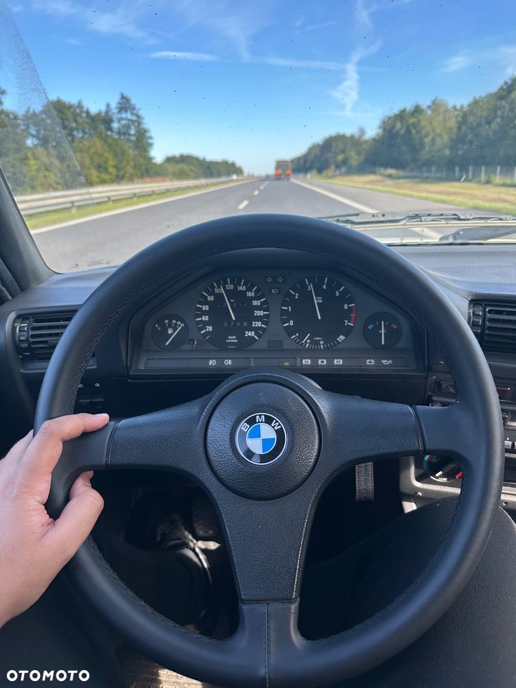 BMW Seria 3 325e - 9