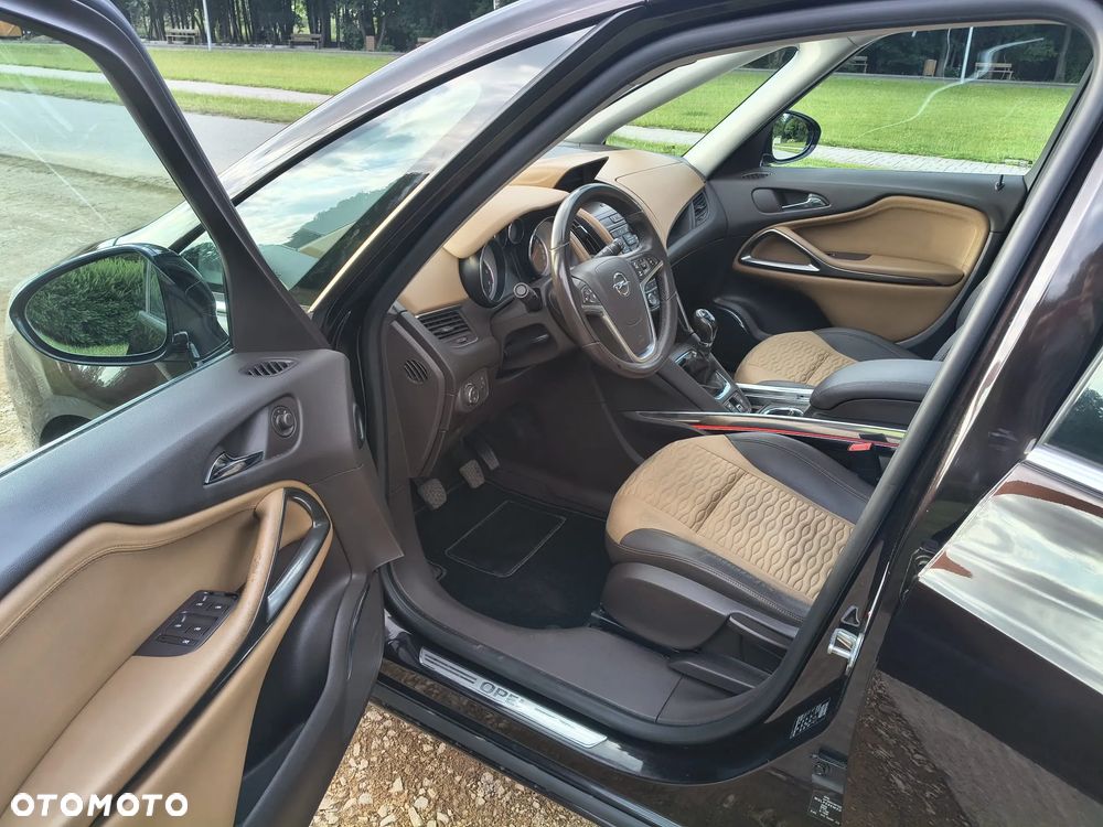 Opel Zafira 2.0 CDTI Cosmo EcoFLEX S&S - 11