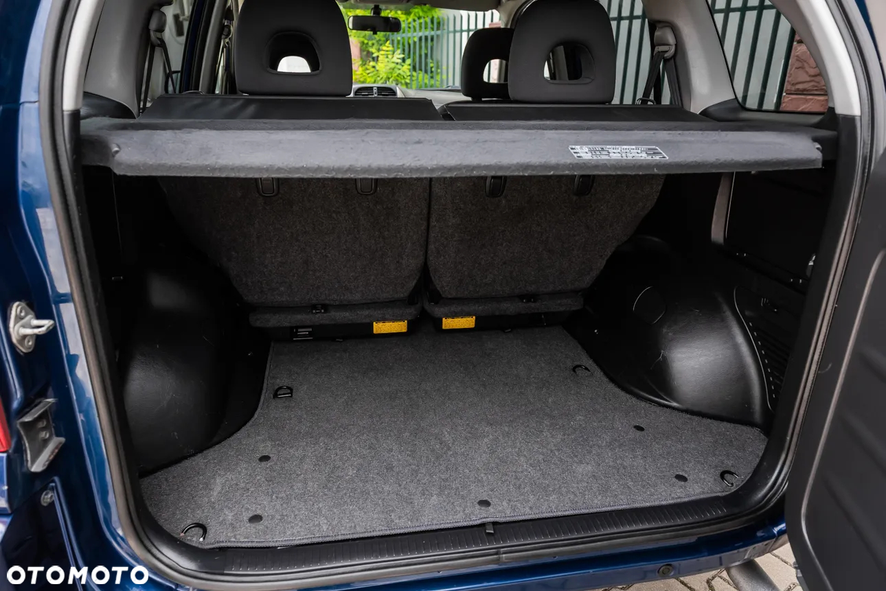 Toyota RAV4 - 22