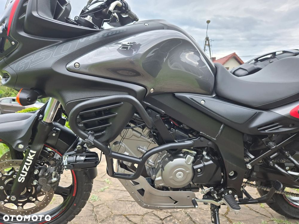 Suzuki V-STROM - 16