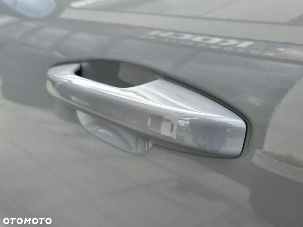 Volvo XC 40 B3 Plus Dark - 9