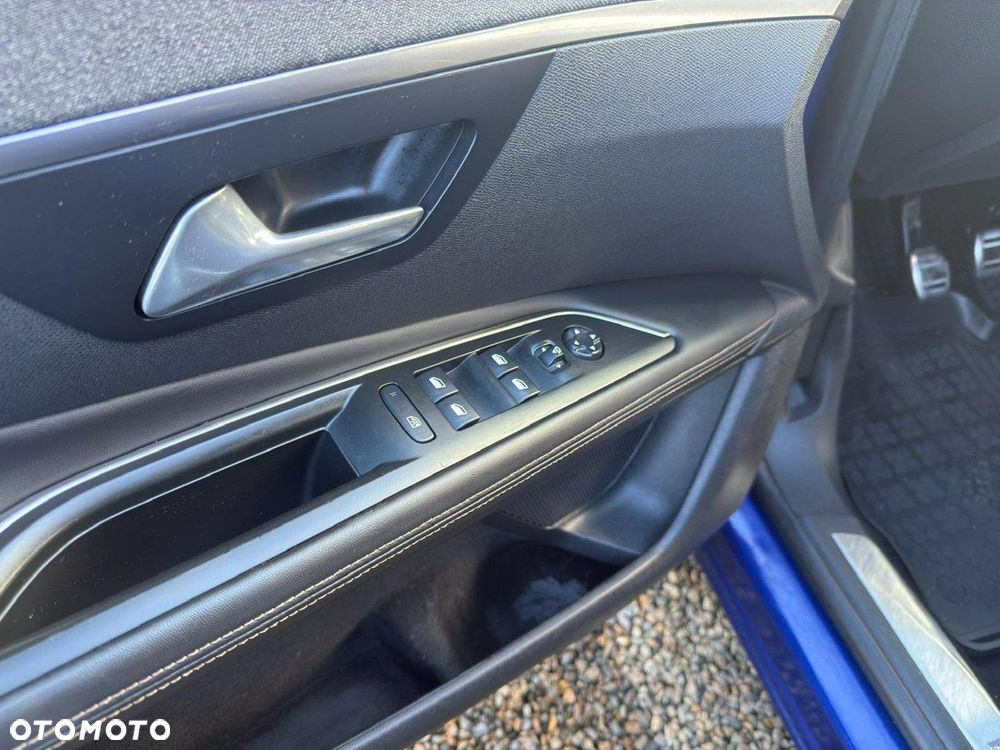 Peugeot 3008 1.2 PureTech GT S&S - 17