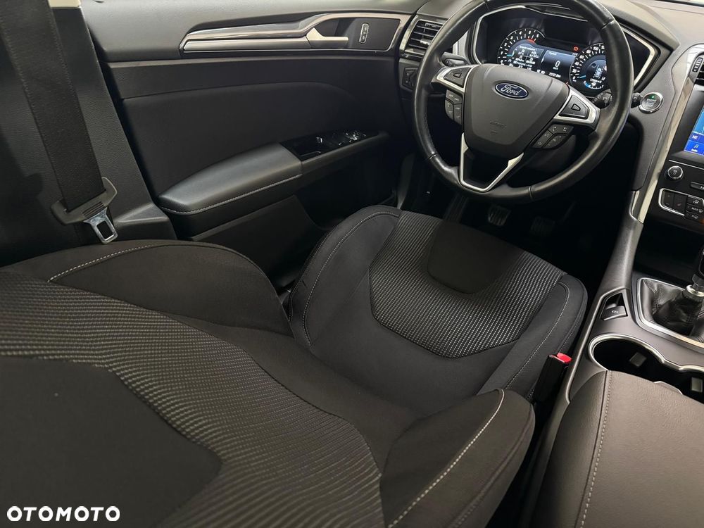 Ford Mondeo 2.0 EcoBlue Titanium - 29