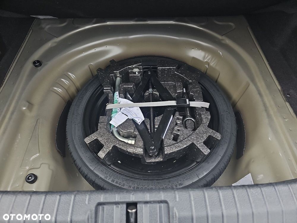 Volkswagen Passat - 22