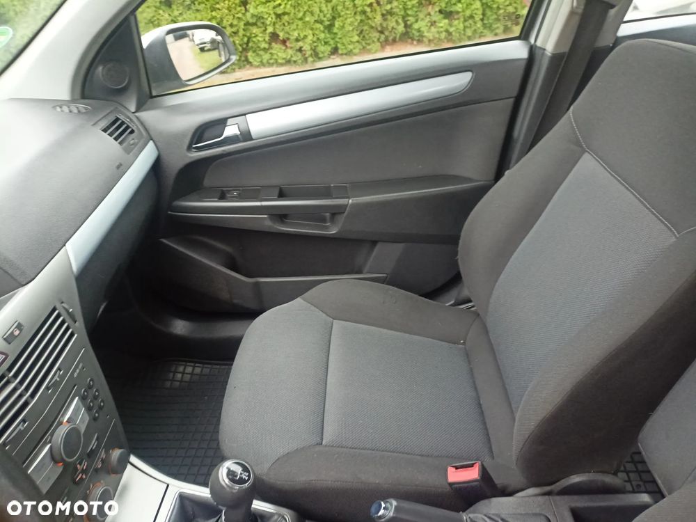 Opel Astra 1.6 - 16