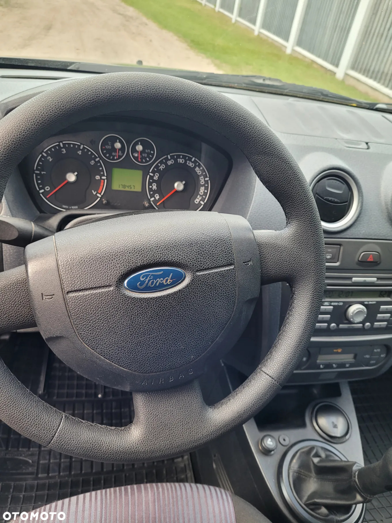 Ford Fusion 1.6 Fun X - 12