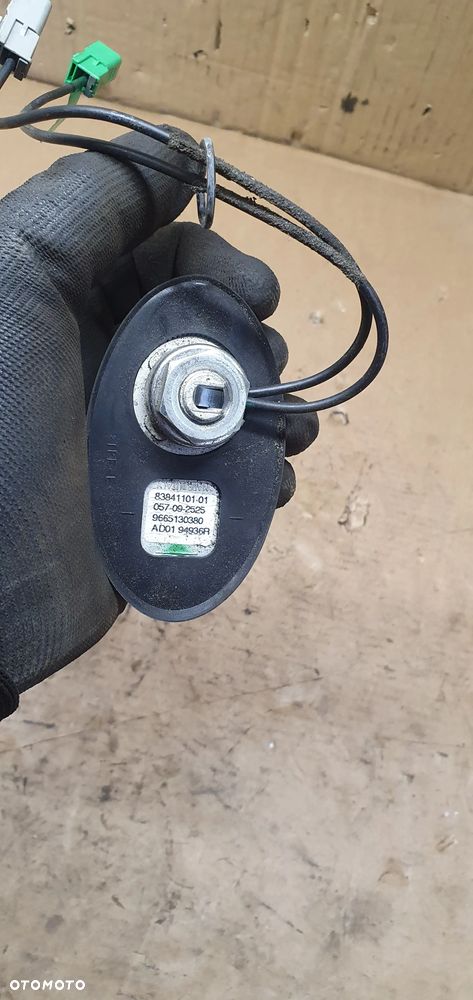Antena dachowa radia GPS Citroen C5 III 9665130380 - 4
