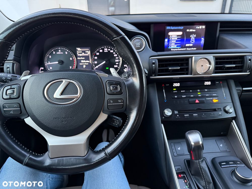 Lexus IS 200t Elegance - 5