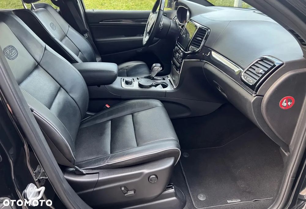 Jeep Grand Cherokee - 15