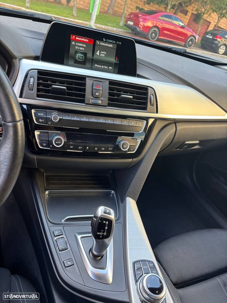 BMW 318 d Line Sport Auto - 11