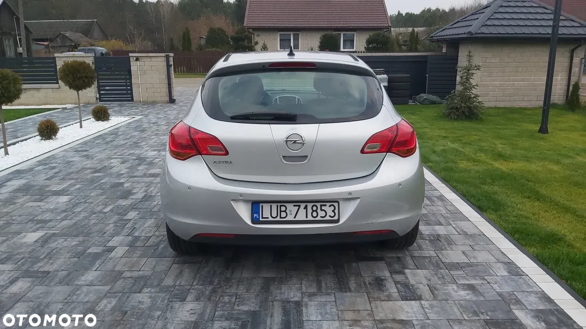 Opel Astra IV 1.6 Cosmo - 19