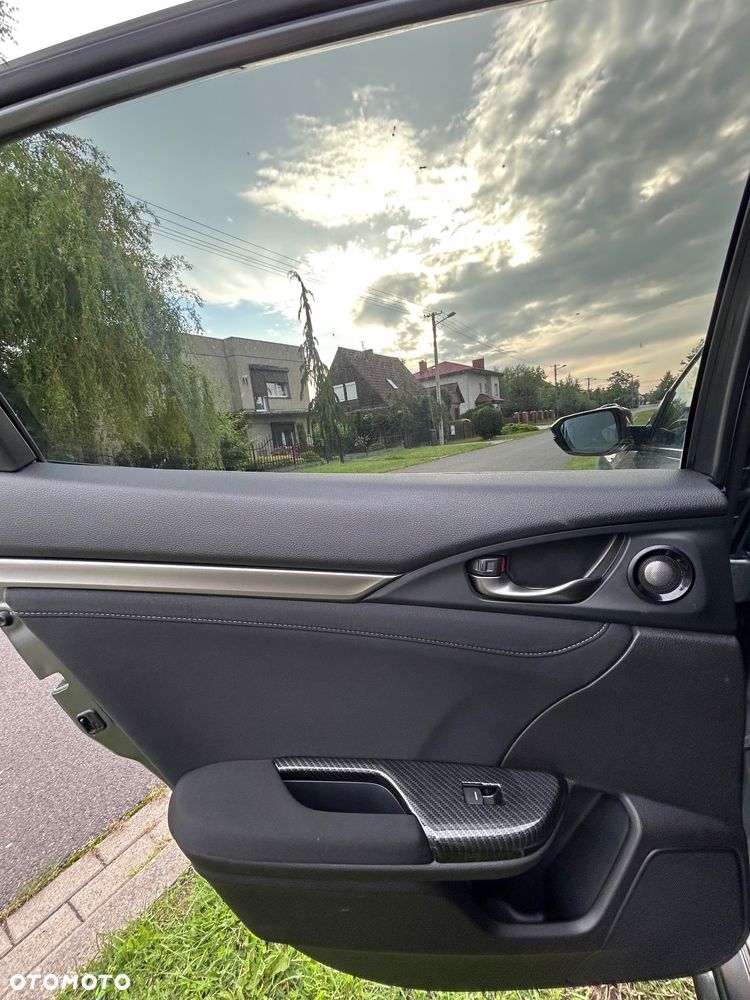 Honda Civic 1.5 i-VTEC Turbo CVT Sport Plus - 21