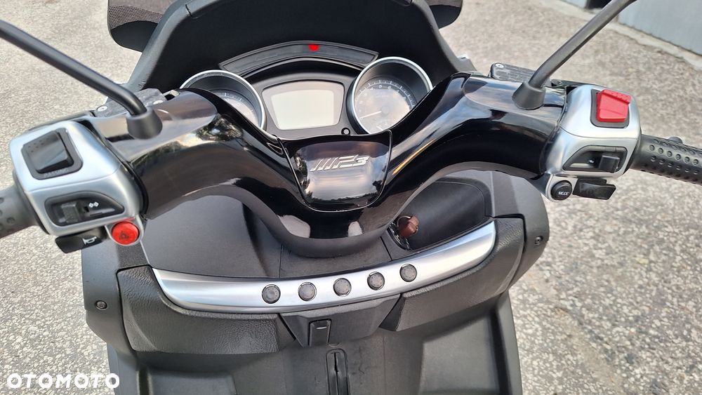 Piaggio MP-3 - 22