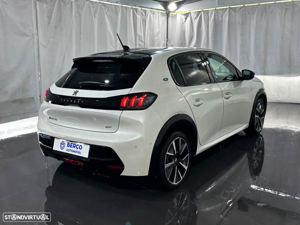 Peugeot e-208 50 kWh GT Pack - 7