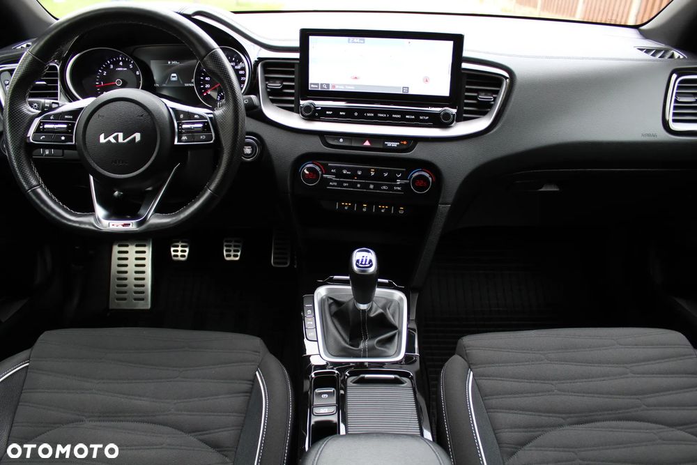 Kia ProCeed - 19