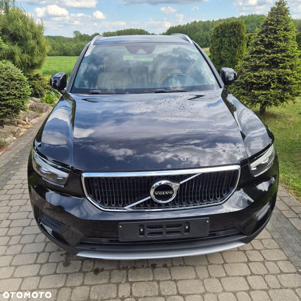 Volvo XC 40 T3 Momentum Core - 4