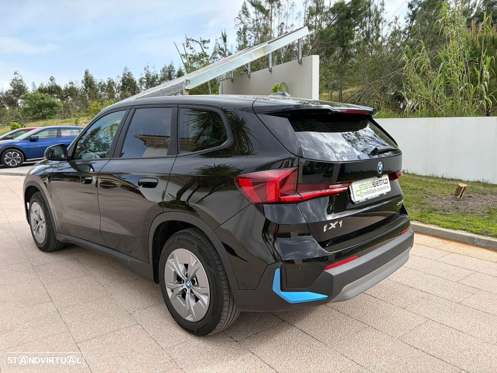 BMW iX1 xDrive30 - 7