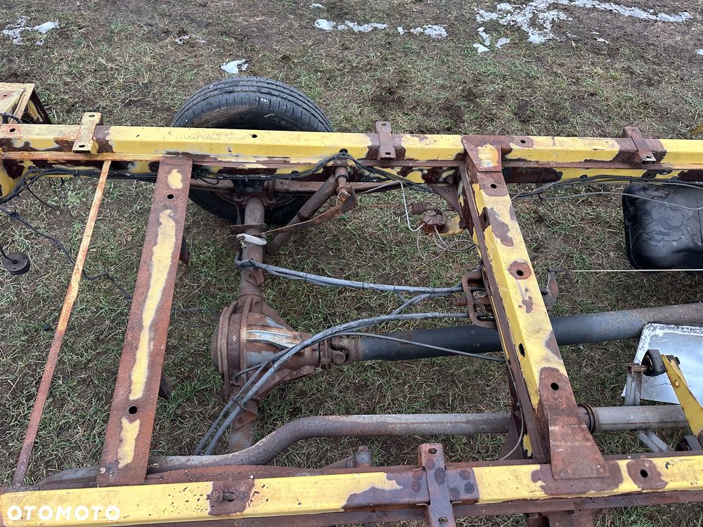 Mercedes-Benz Sprinter - 14