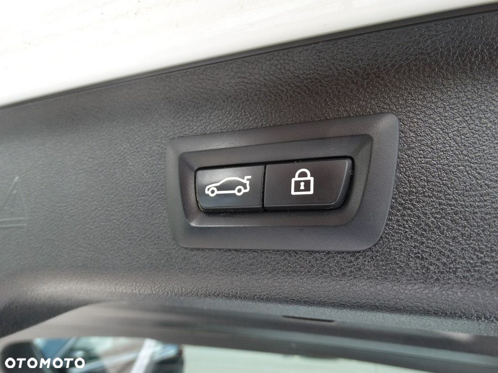 BMW Seria 5 540d xDrive mHEV M Sport sport - 11
