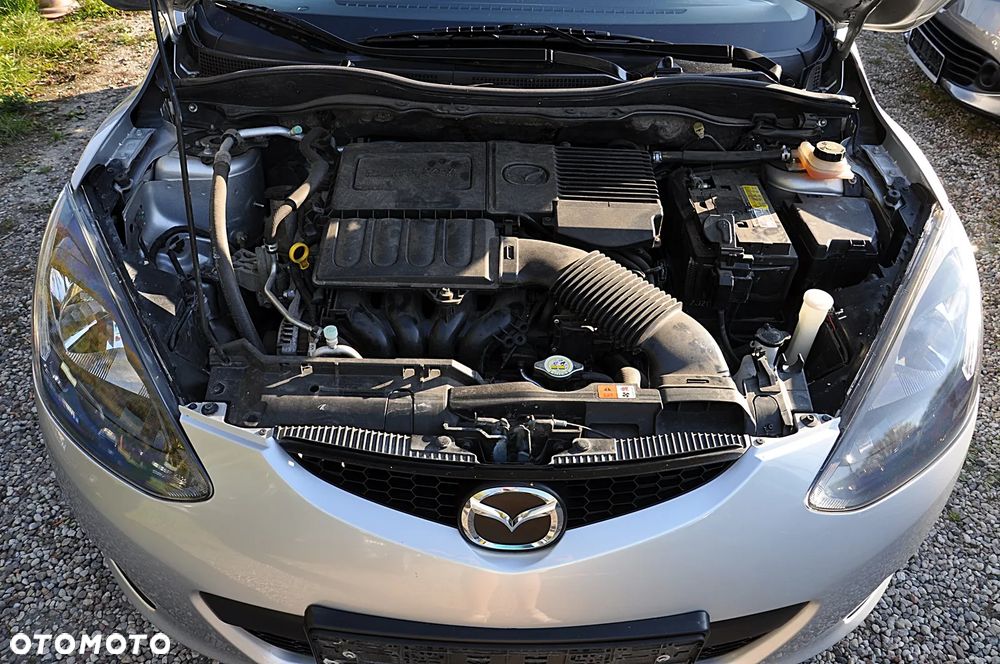 Mazda 2 1.5 Dynamic - 32